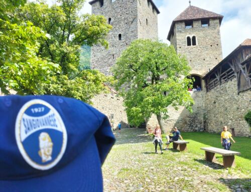 PORTA L’AZZURRO CON TE – Claudio ci saluta dal fresco del Trentino Alto Adige